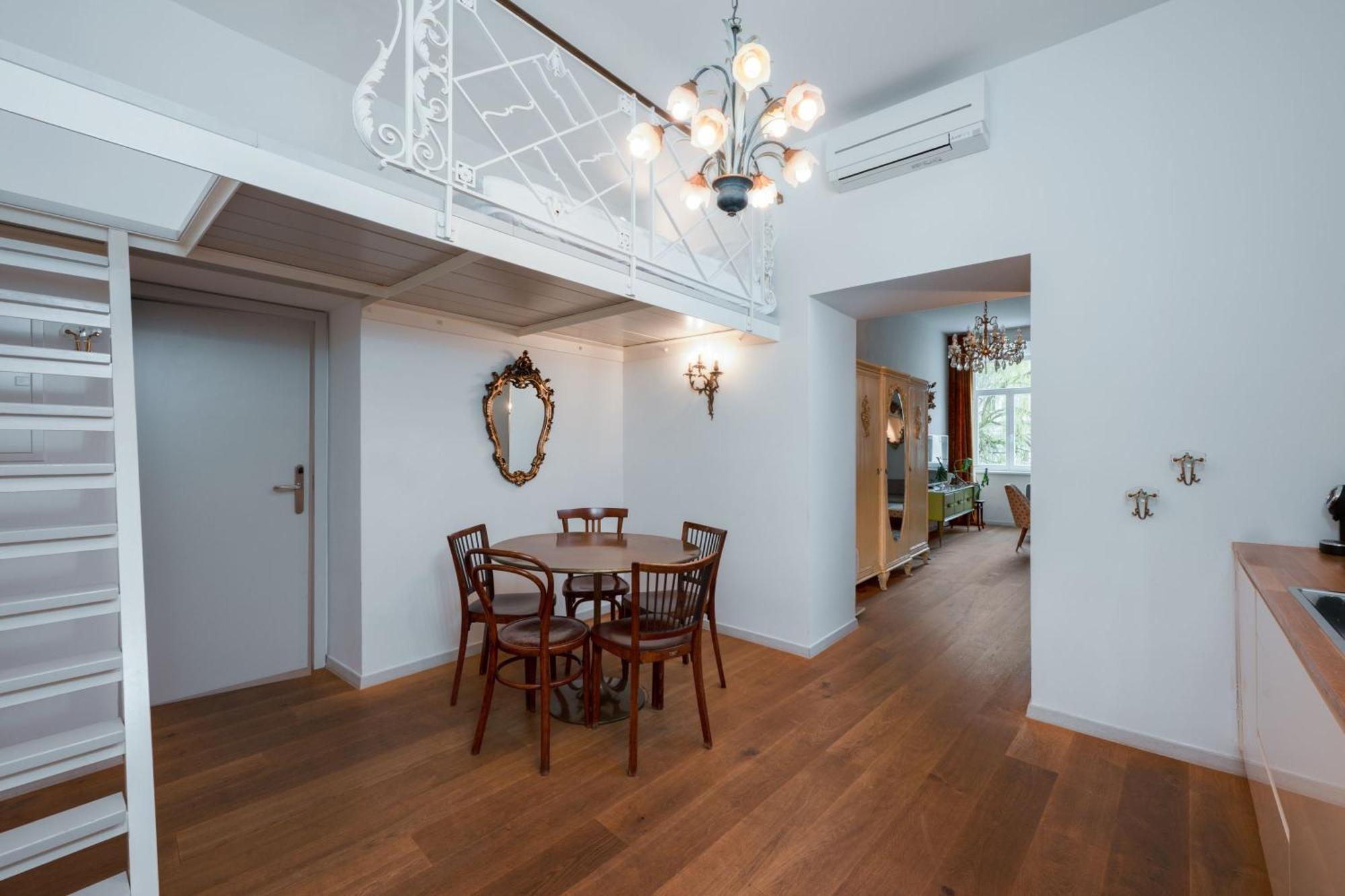Tromostovje Apartments Любляна Екстериор снимка